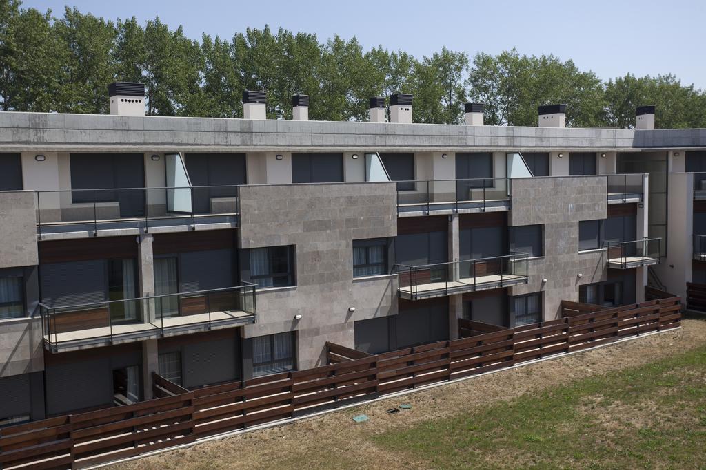 Aparthotel Jardines De Aristi Vitoria-Gasteiz Zewnętrze zdjęcie